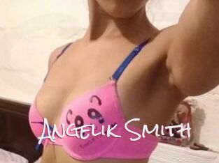 Angelik_Smith