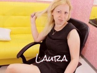 Laura_Tease