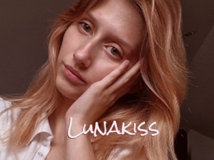 Lunakiss