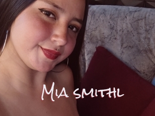 Mia_smithl