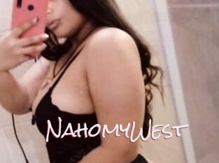 NahomyWest